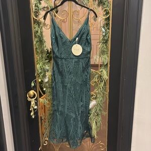 Aijek thick embroidery lace green dresss nwt size 1 small  fit flare st Patrick